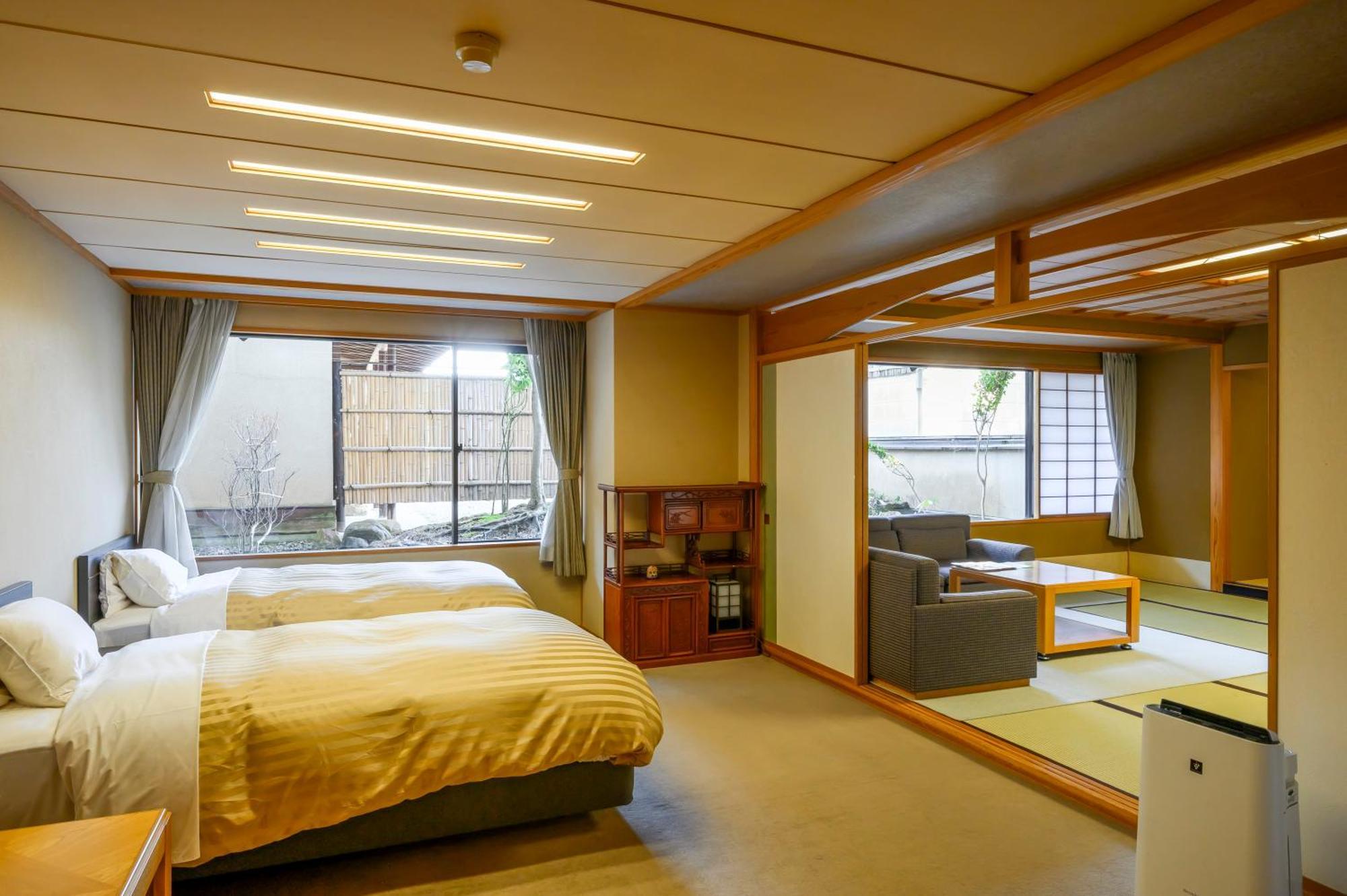 Senkeien Tsukioka Hotel Kaminoyama Exterior photo