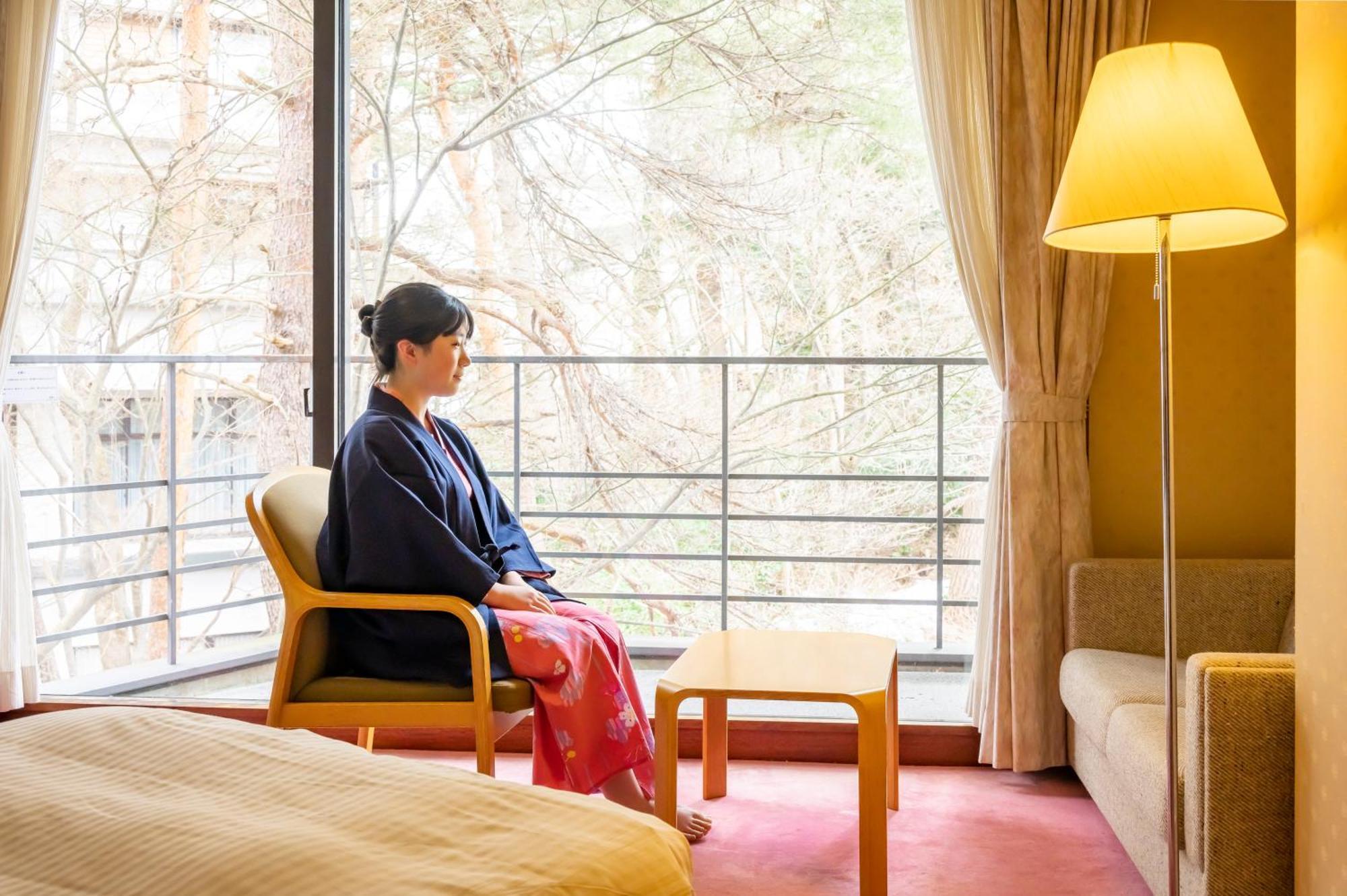 Senkeien Tsukioka Hotel Kaminoyama Exterior photo